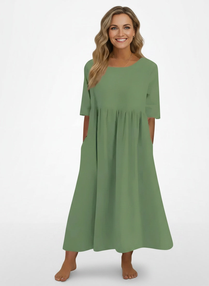 Full body view of the model wearing Robe d'été midi à coupe confortable femme