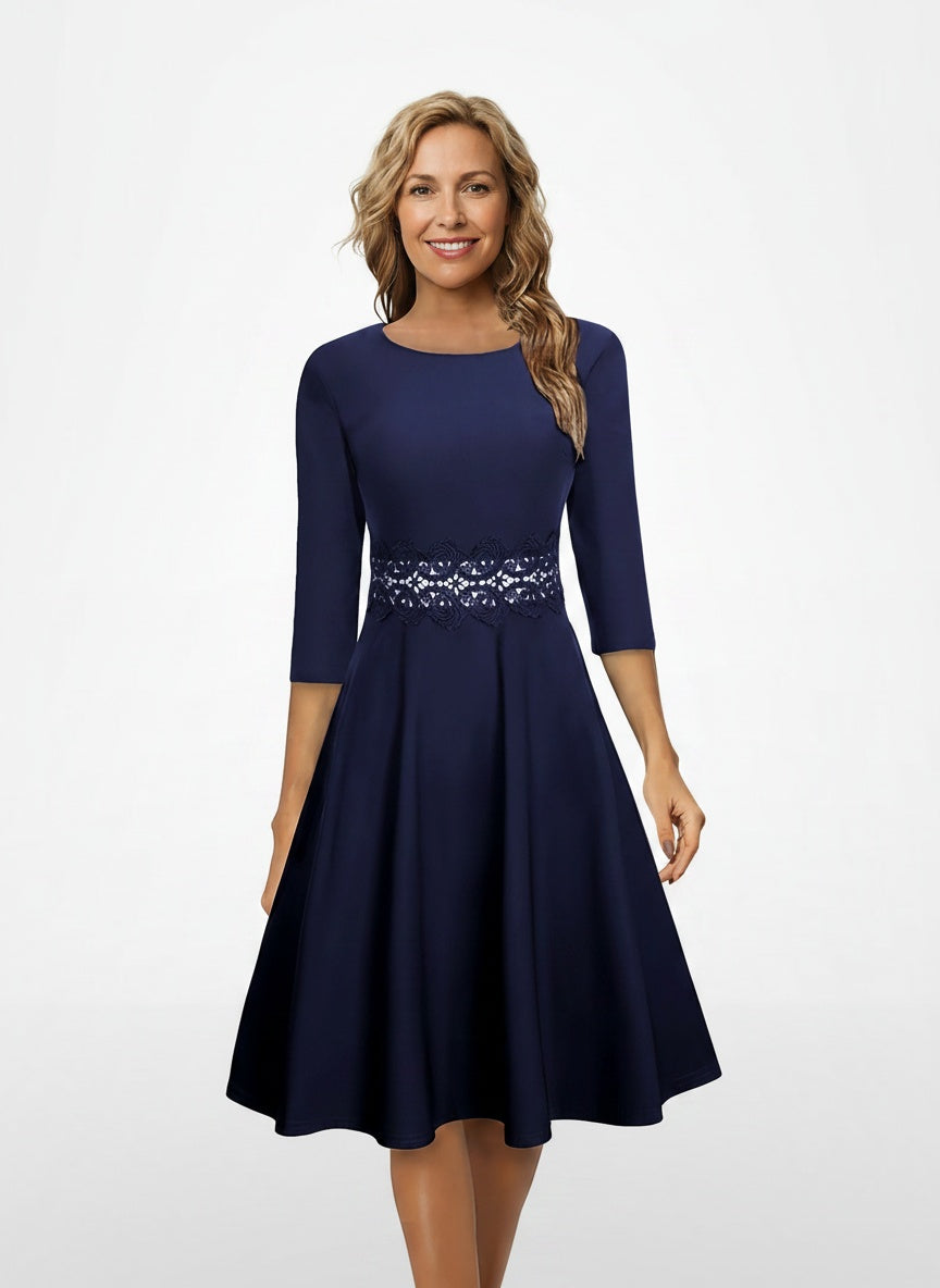 Full body view of the model wearing Robe de soirée midi élégante femme