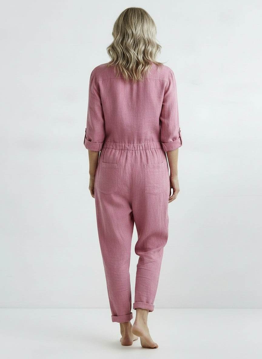 Back pose of the model wearing Combinaison femme