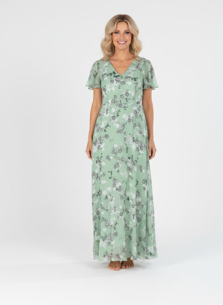 Full body view of the model wearing Robe d'été maxi formelle à imprimé floral femme