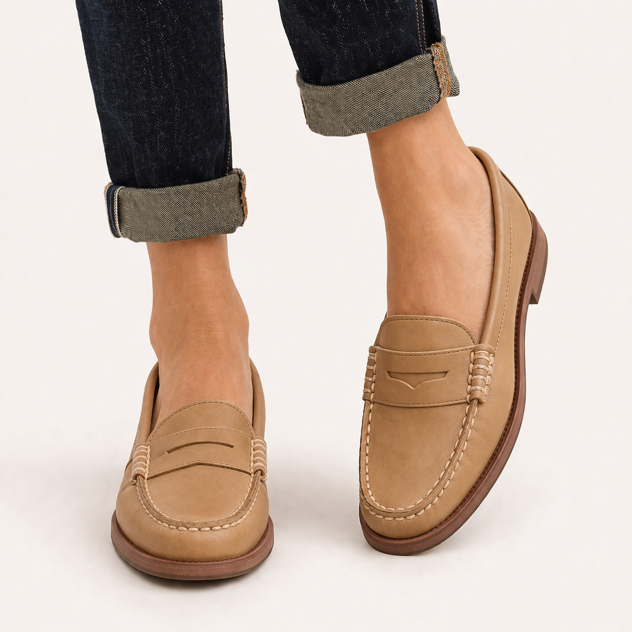 Mocassins femme à bout rond avec bride et surpiqûres apparentes 3