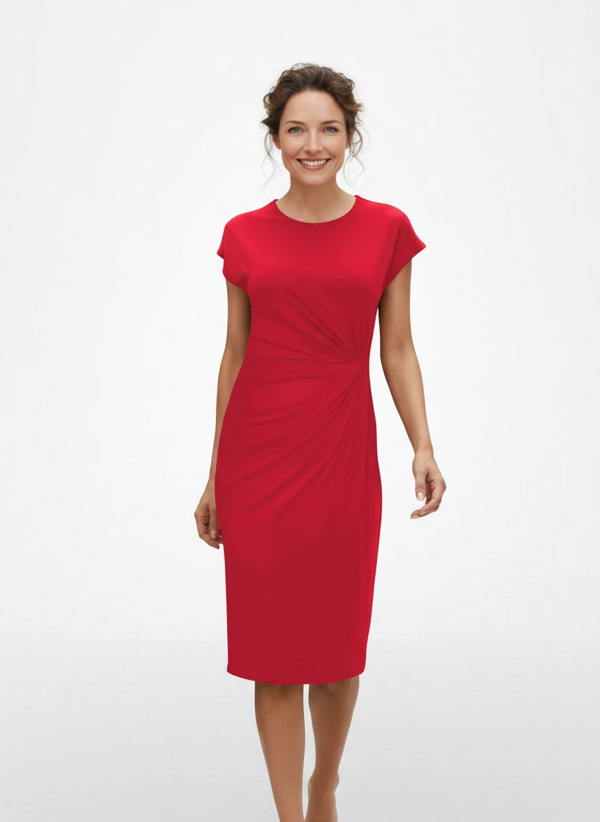 Full body view of the model wearing Robe midi formelle à manches courtes femme