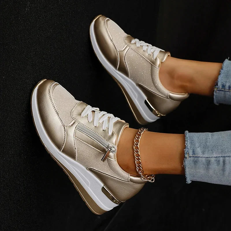 Baskets compensées femme à lacets et zip latéral avec finition métallisée 3