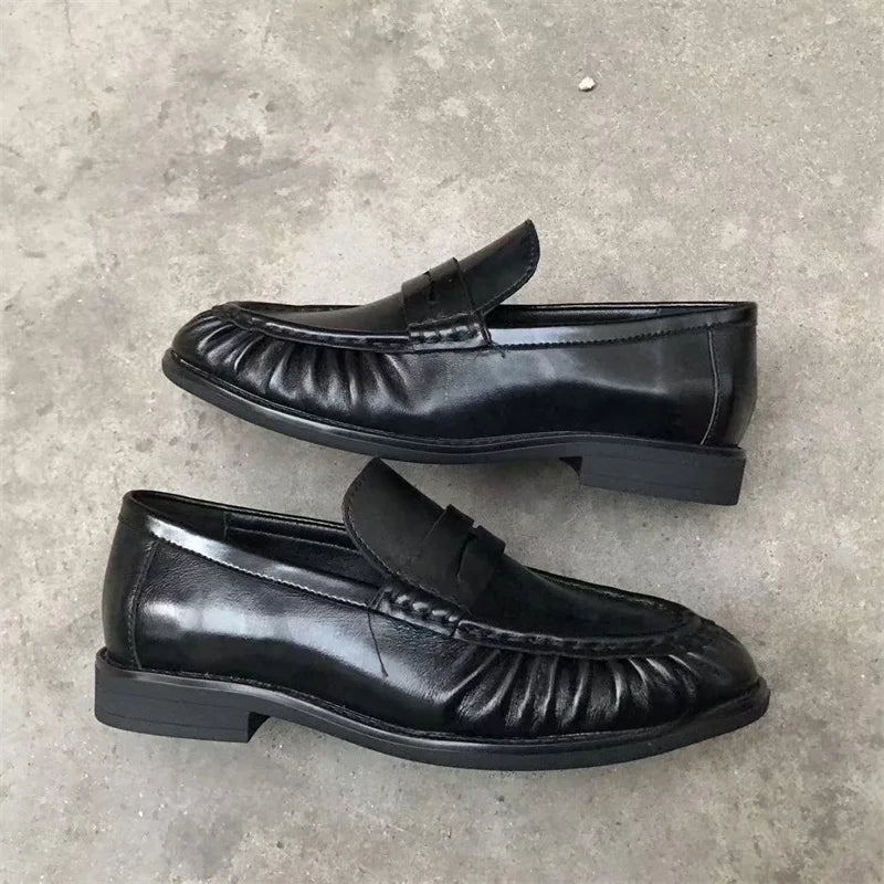 Mocassins femme effet daim à bride et détails plissés 5