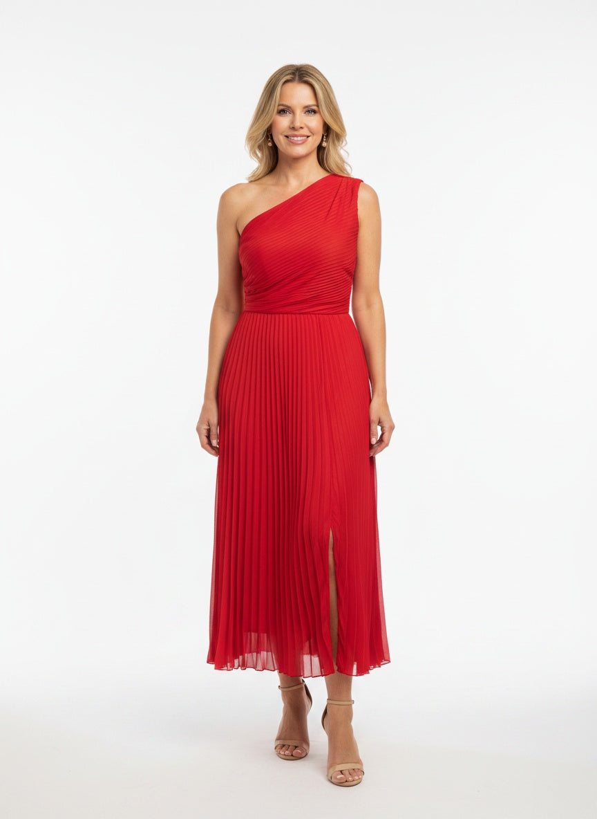 Full body view of the model wearing Robe midi asymétrique à une épaule et plis femme