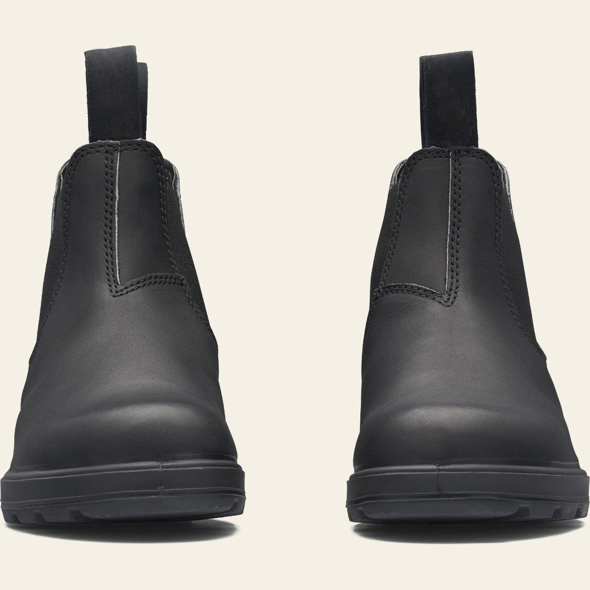 Bottines chelsea femme en cuir à talon plat et bout rond 5