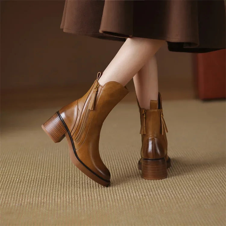 Bottines femme à talon carré bout rond fermeture éclair 10
