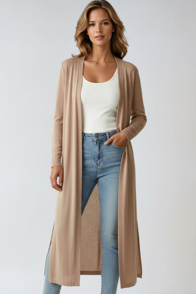 Cardigan long femme léger en maille fine et ouvert devant 7