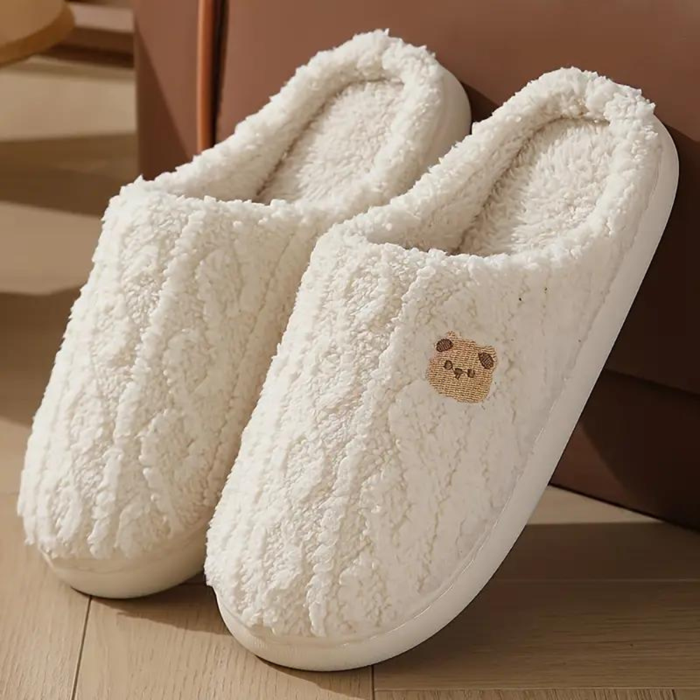 Chaussons femme fourrés à semelle souple, moelleux effet peluche 1