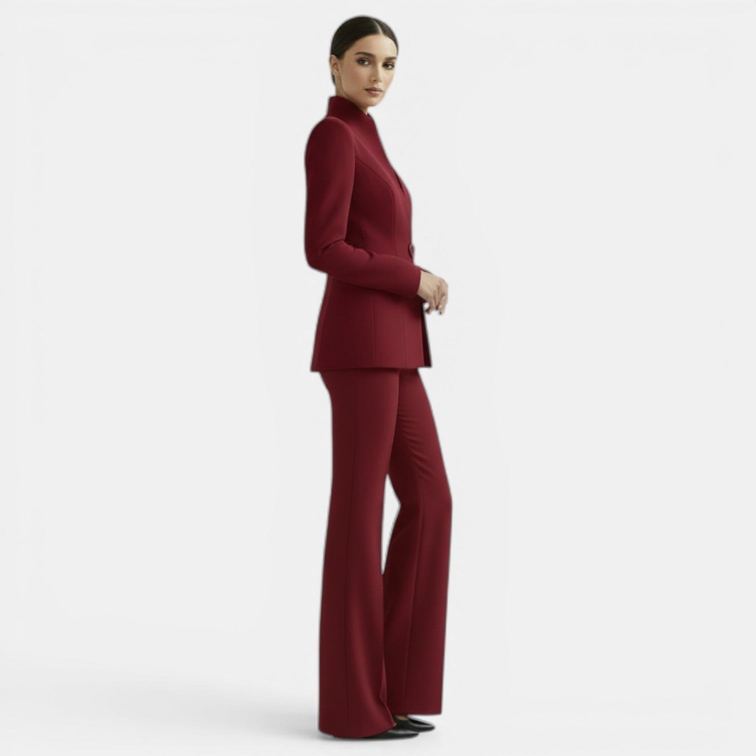 Ensemble tailleur femme veste cintrée et pantalon élégant