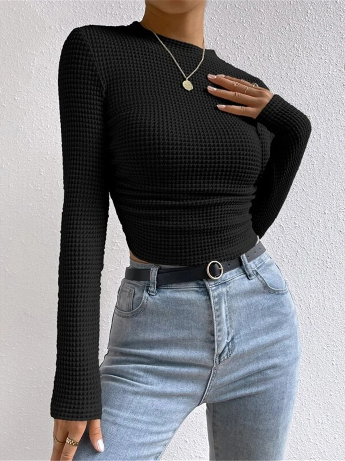 Crop top manches longues femme à col rond, maille gaufrée et coupe ajustée 2