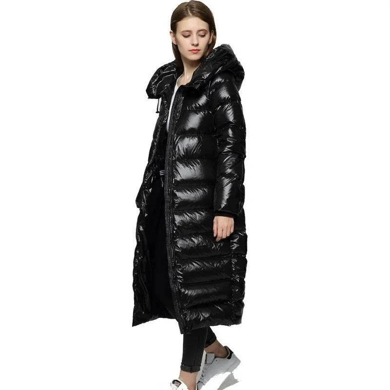 Doudoune femme longue à capuche brillante coupe droite 1