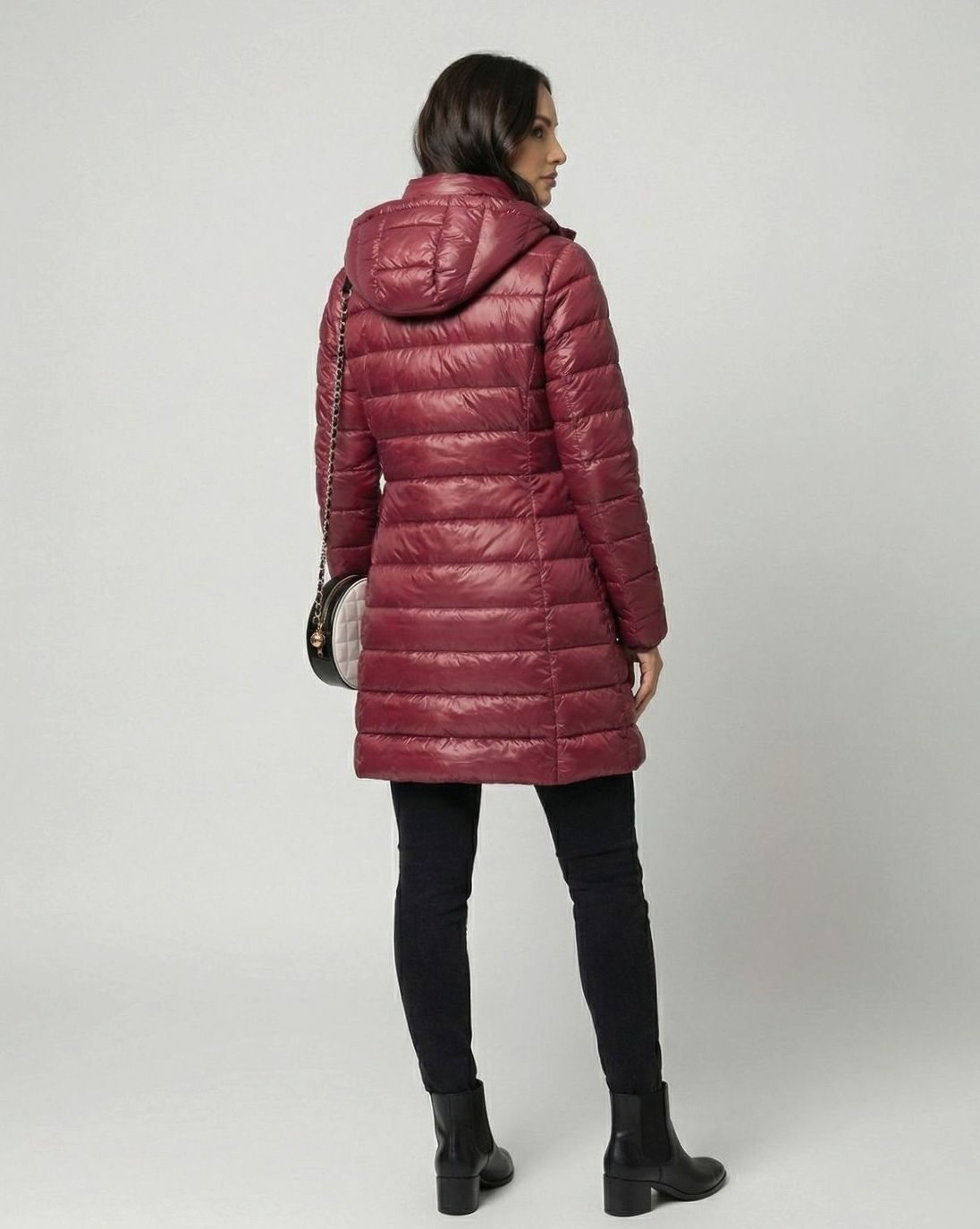 Doudoune femme longue légère à capuche coupe slim 9