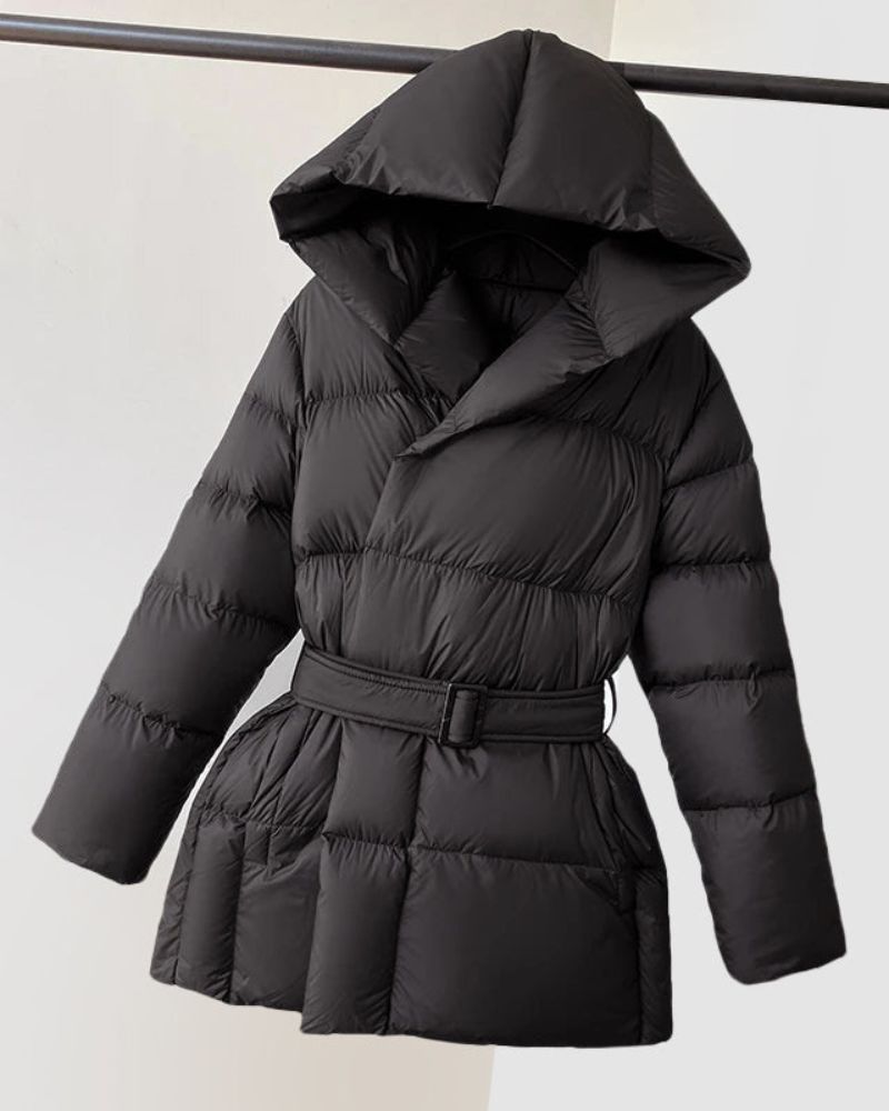 Doudoune femme mi-longue à capuche et ceinture 3