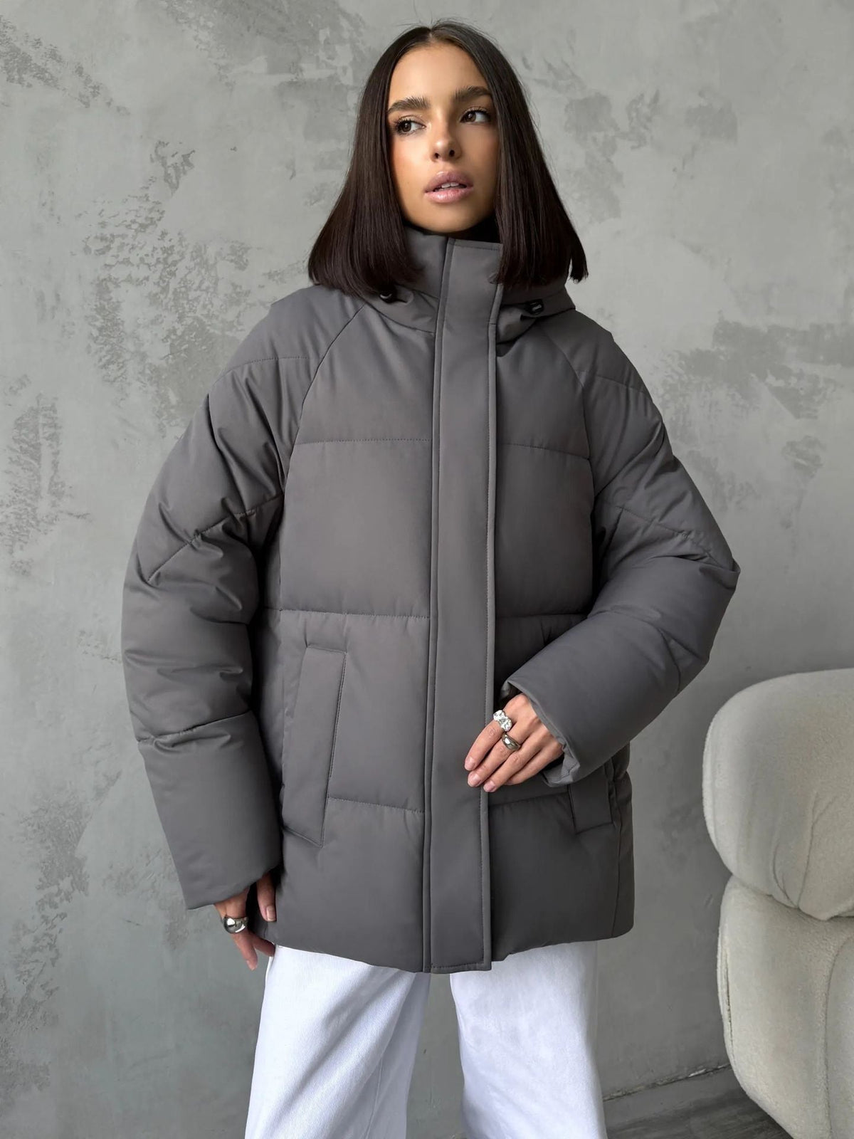 Doudoune femme oversize à capuche et poches intégrées 3