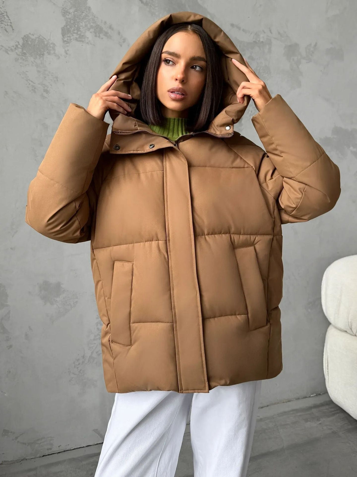 Doudoune femme oversize à capuche et poches intégrées 6