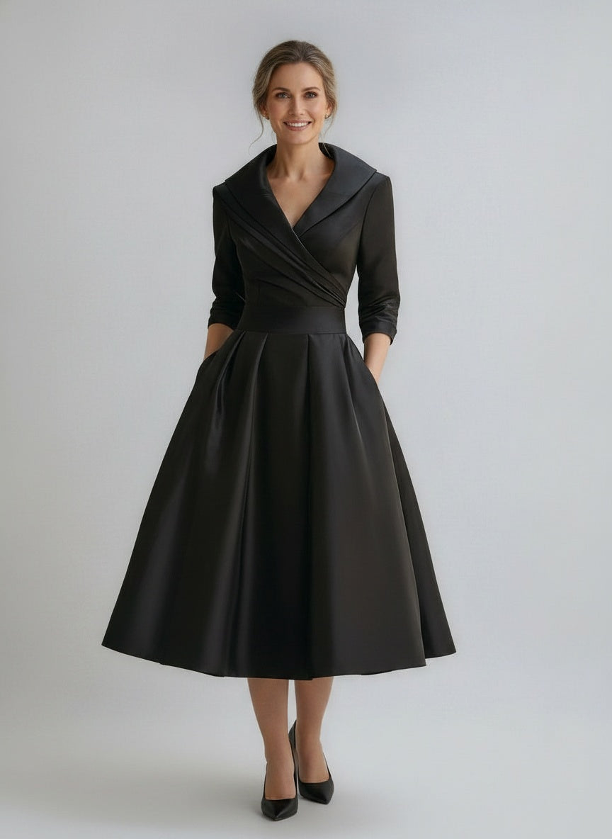 Full body view of the model wearing Robe midi avec col élégant femme
