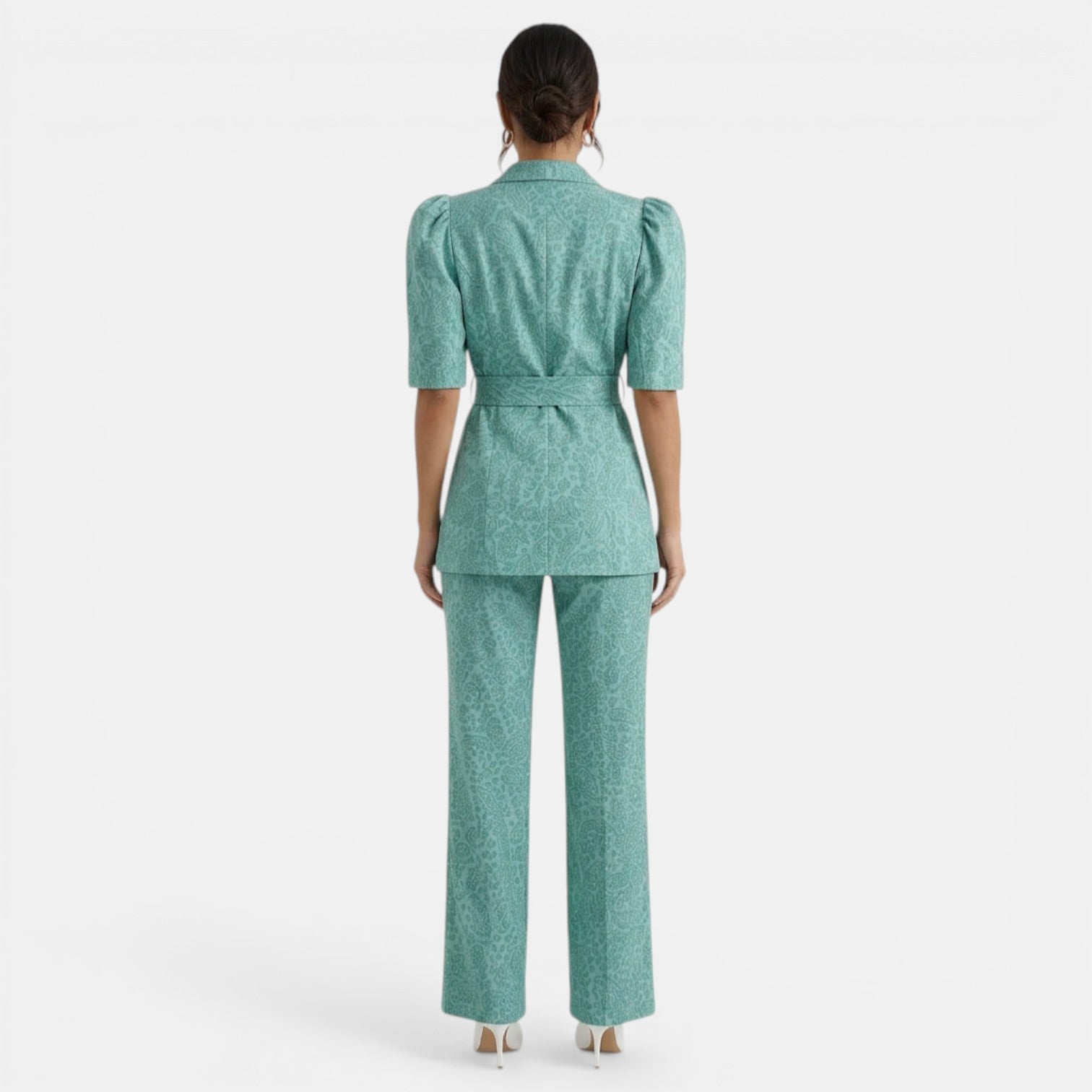 Ensemble femme deux pièces chic à manches bouffantes et pantalon droit