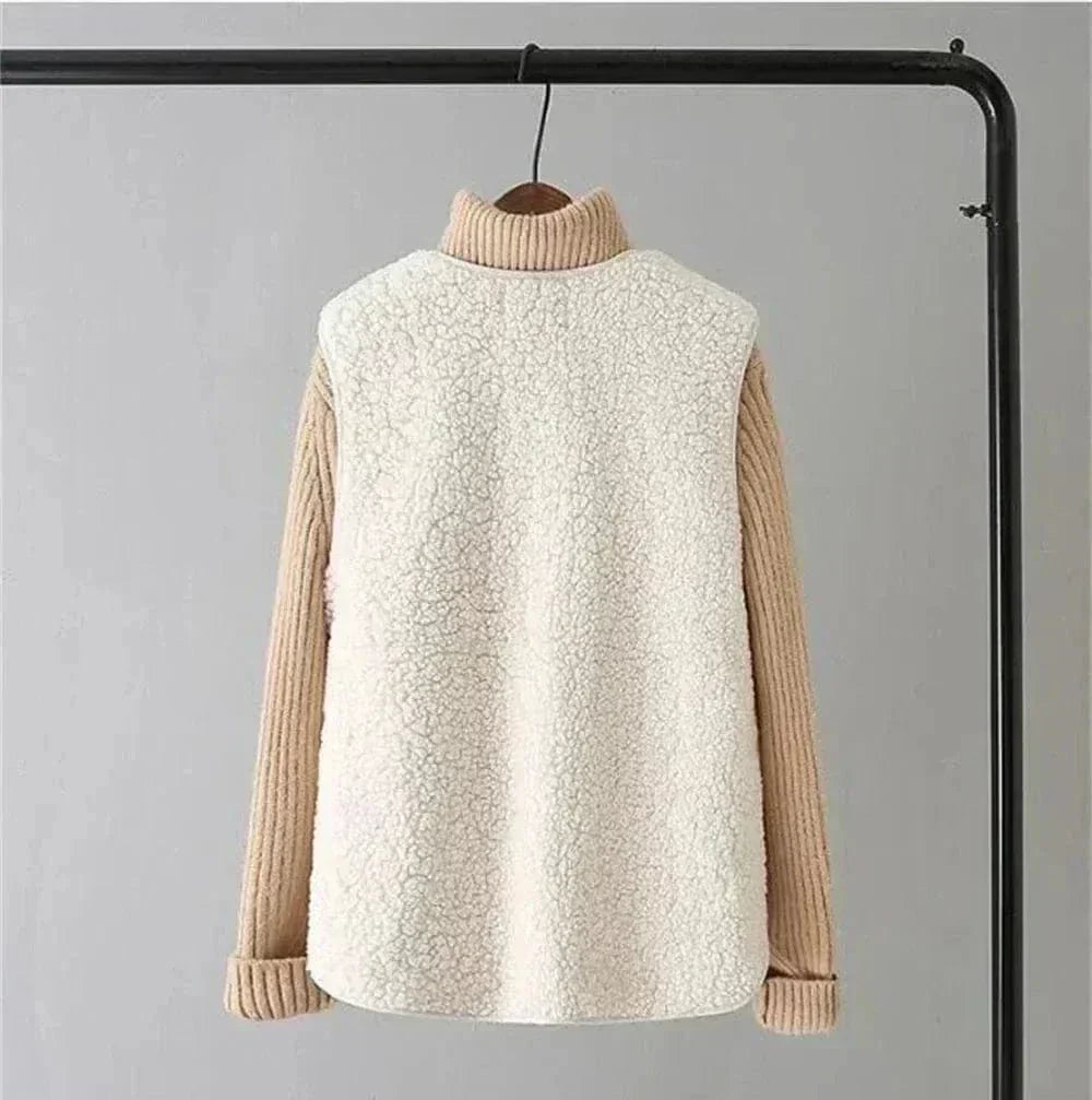 Gilet femme sans manches boutonné à poches et coupe droite 5