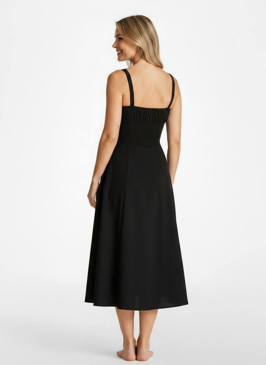 Back pose of the model wearing Robe midi avec corset femme