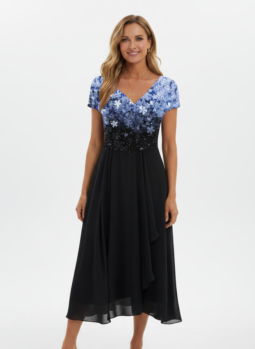 Full body view of the model wearing Robe midi moderne à imprimé floral femme