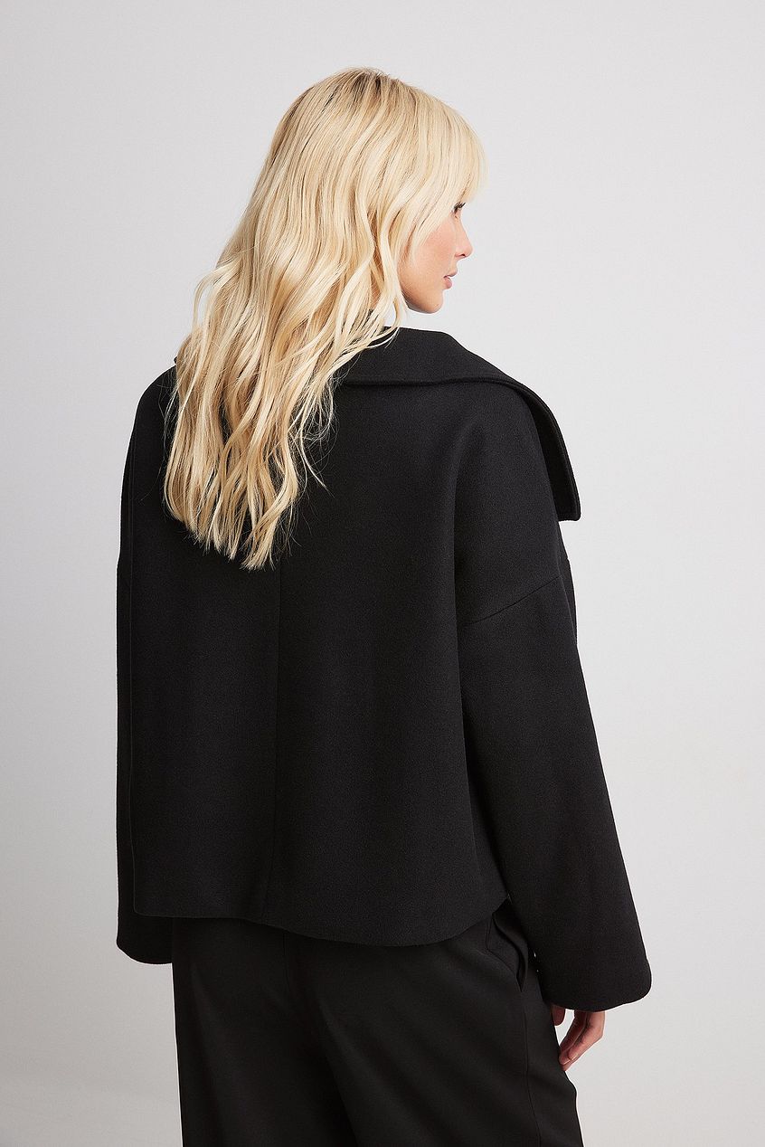 Manteau court femme croisé oversize à grand revers 2