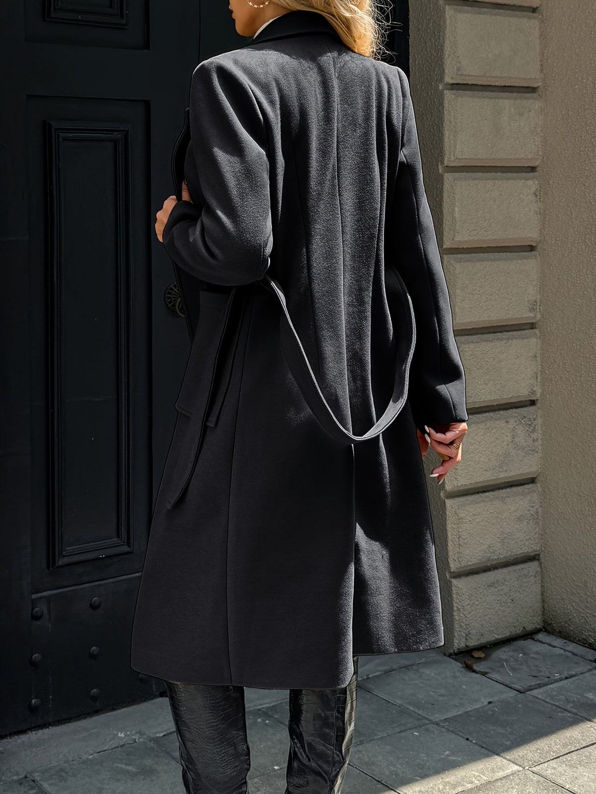 Manteau long femme en laine ceinturé à col cranté et poches plaquées 18