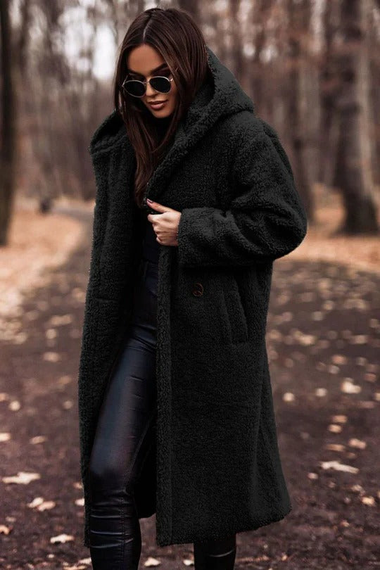 Manteau long femme en teddy à capuche coupe ample 3