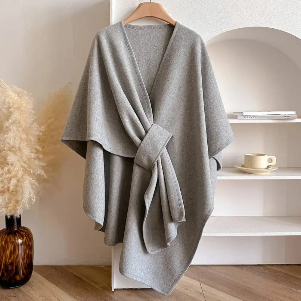 Poncho écharpe femme en laine douce à boucle frontale 1