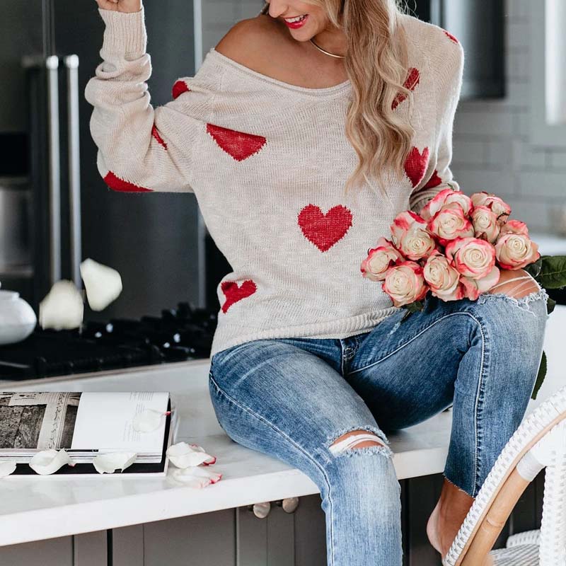 Pull en maille femme à imprimé cœurs à col en V 10