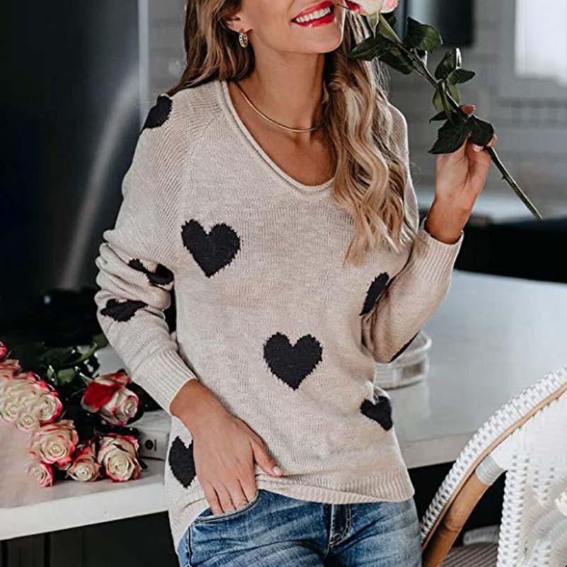 Pull en maille femme à imprimé cœurs à col en V 11