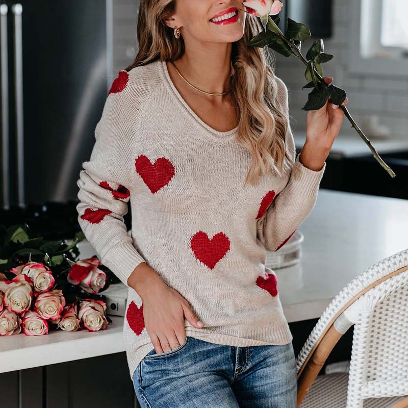 Pull en maille femme à imprimé cœurs à col en V 3