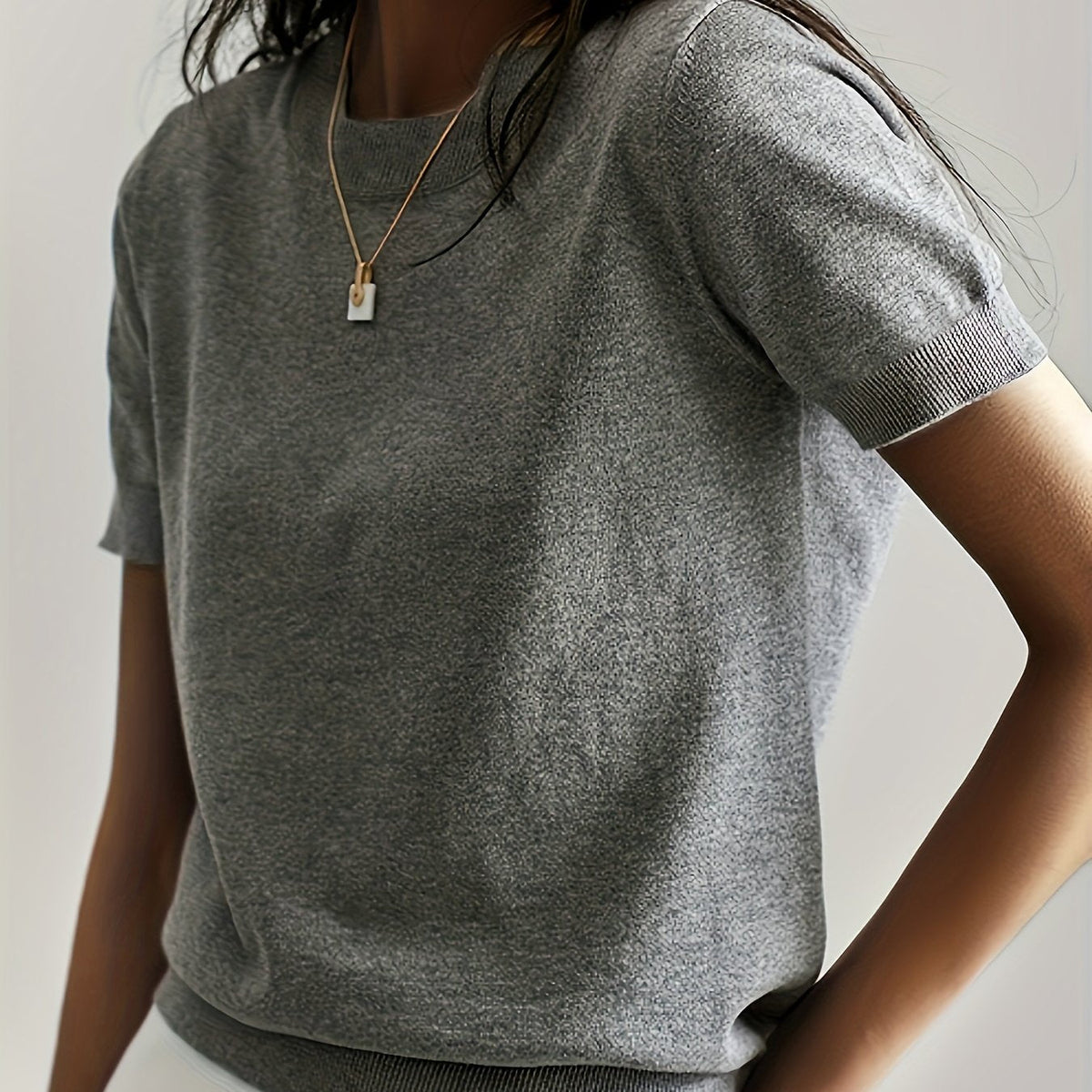 Pull fin à manches courtes col rond femme 15