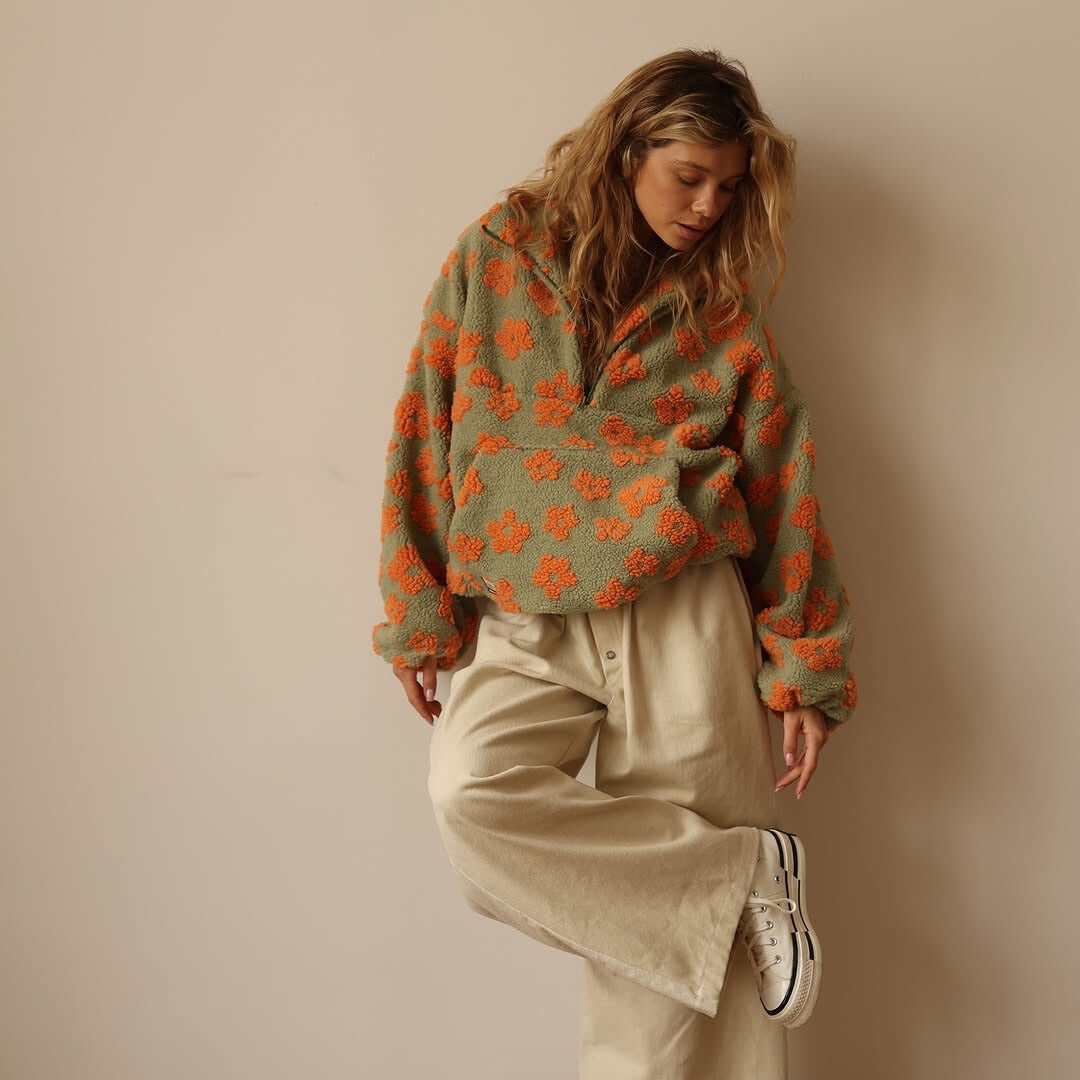 Pull polaire femme en sherpa à motif floral col polo et demi-zip 8