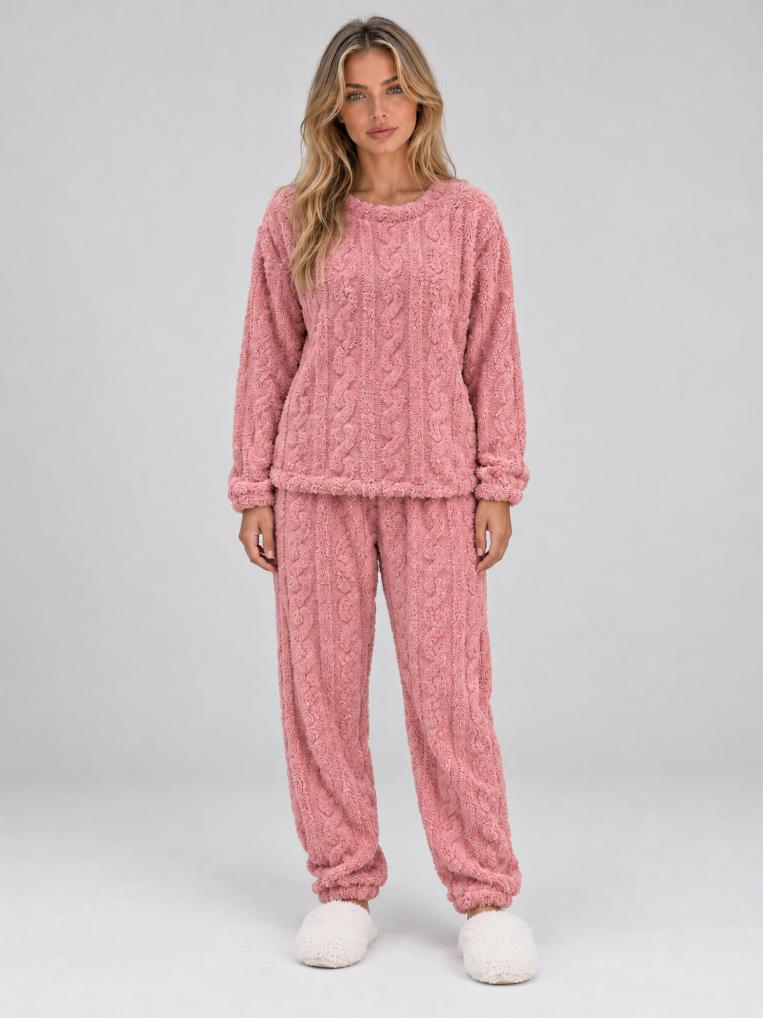 Pyjama femme deux pièces en polaire à maille torsadée col rond et manches longues 1