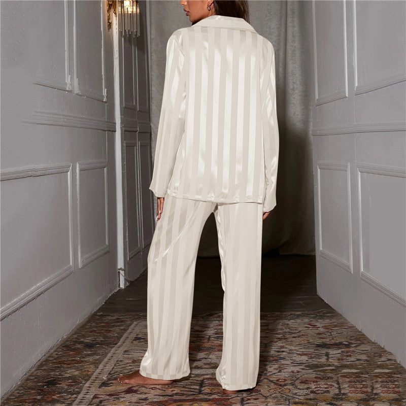 Pyjama femme deux pièces rayé chemise boutonnée et pantalon droit 14
