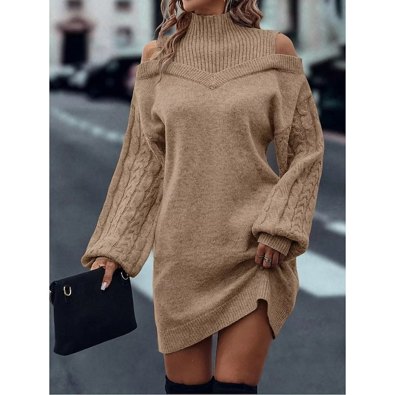 Robe pull courte à col roulé et épaules dénudées 6