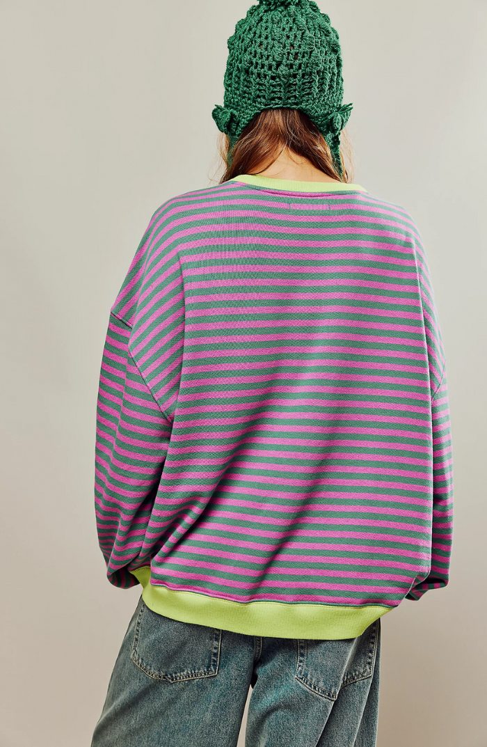 Sweat femme oversize à rayures col rond manches longues 10