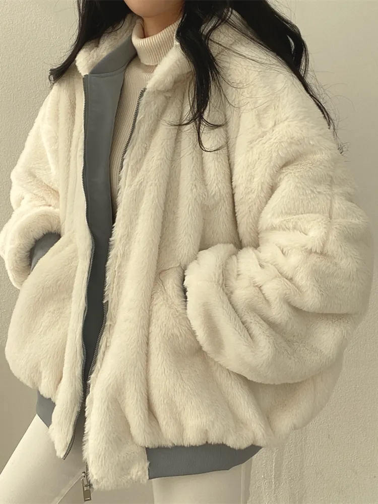 Veste d'hiver femme doublée sherpa à large col et fermeture zippée 5