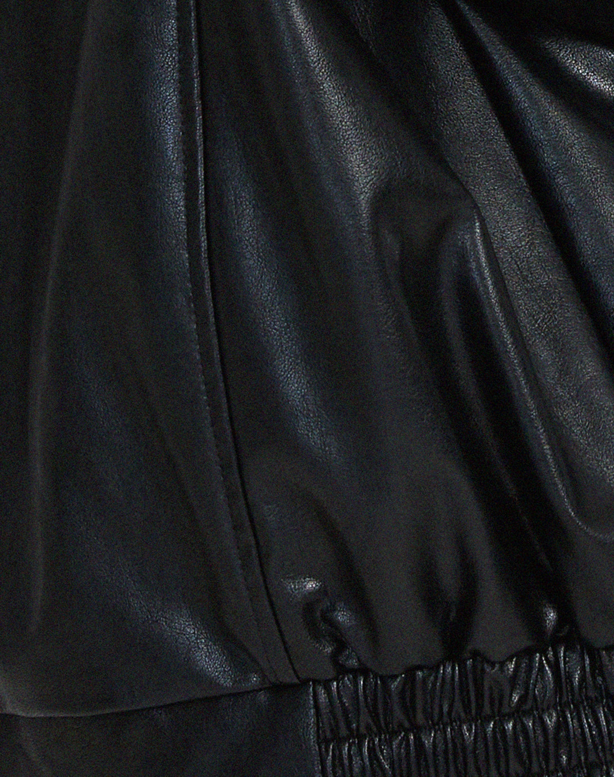 Veste en cuir femme oversize zippée à grand col et poches 9