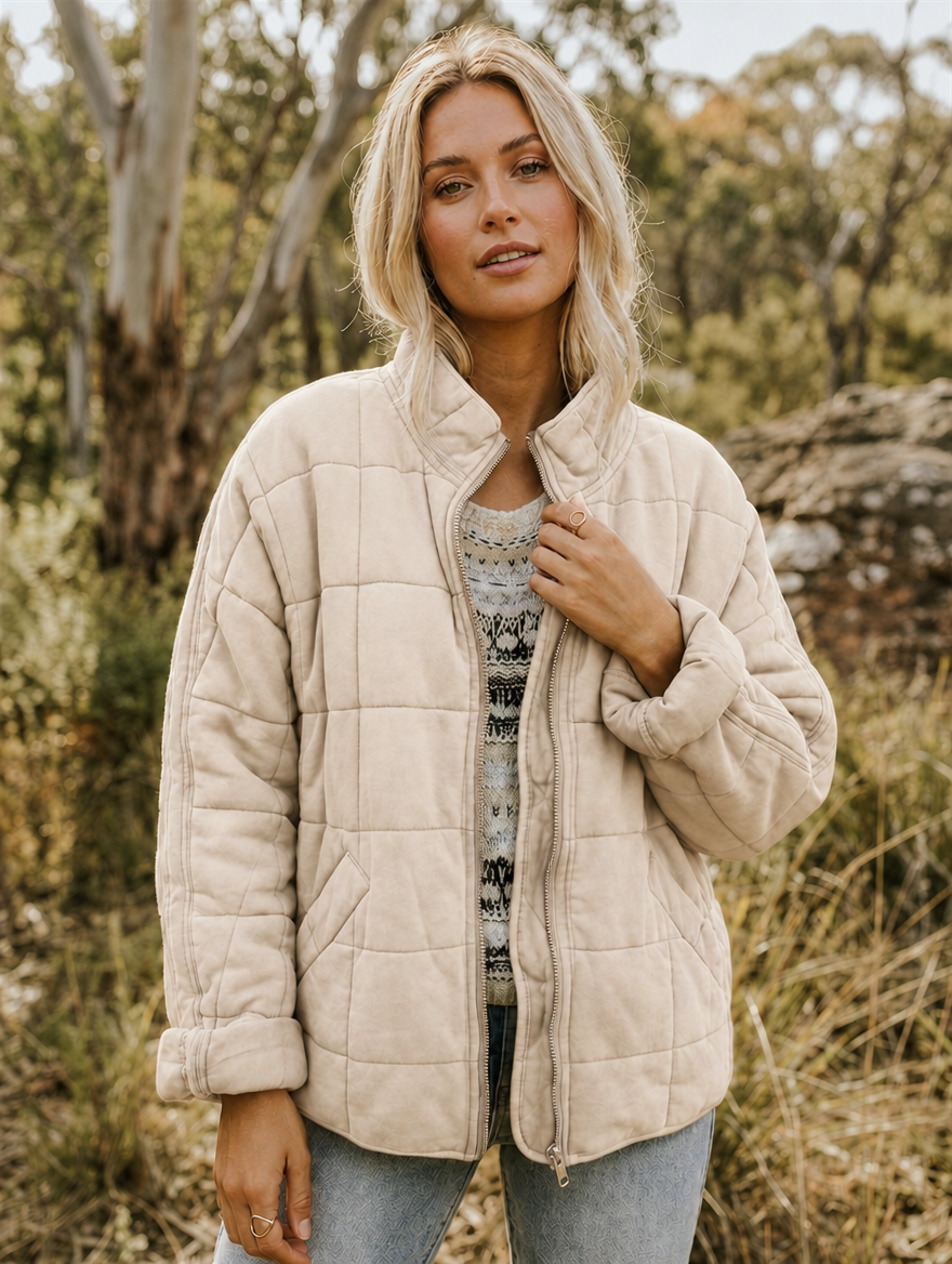 Veste matelassée femme oversize à col montant, fermeture éclair et poches 7