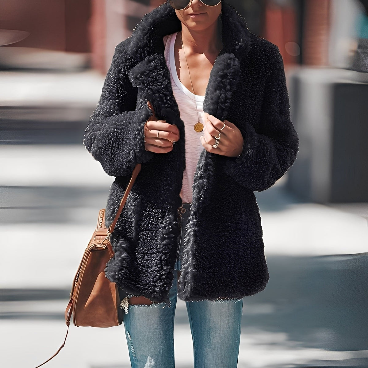 Veste polaire femme teddy mi-longue à grand col à revers 4