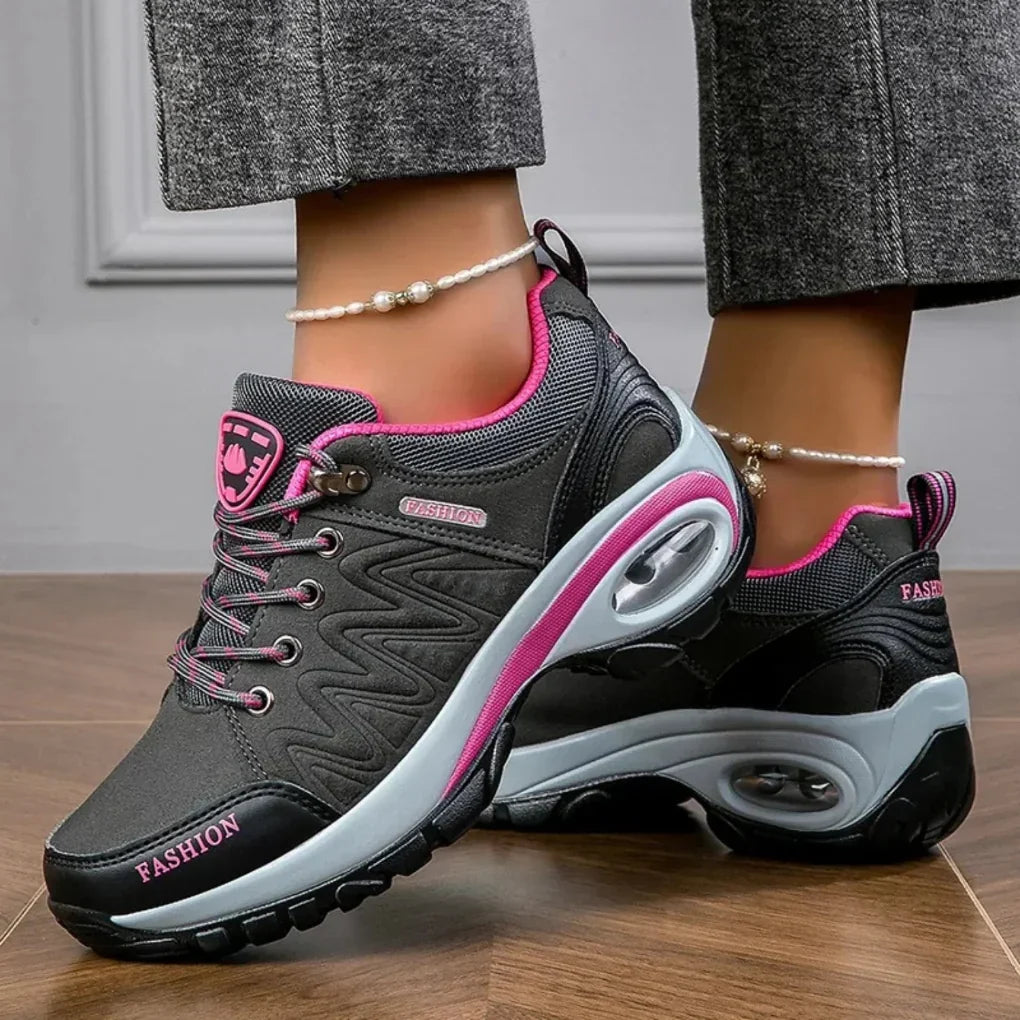 Chaussures de randonnée femme déperlantes à lacets avec semelle antidérapante et construction légère 1