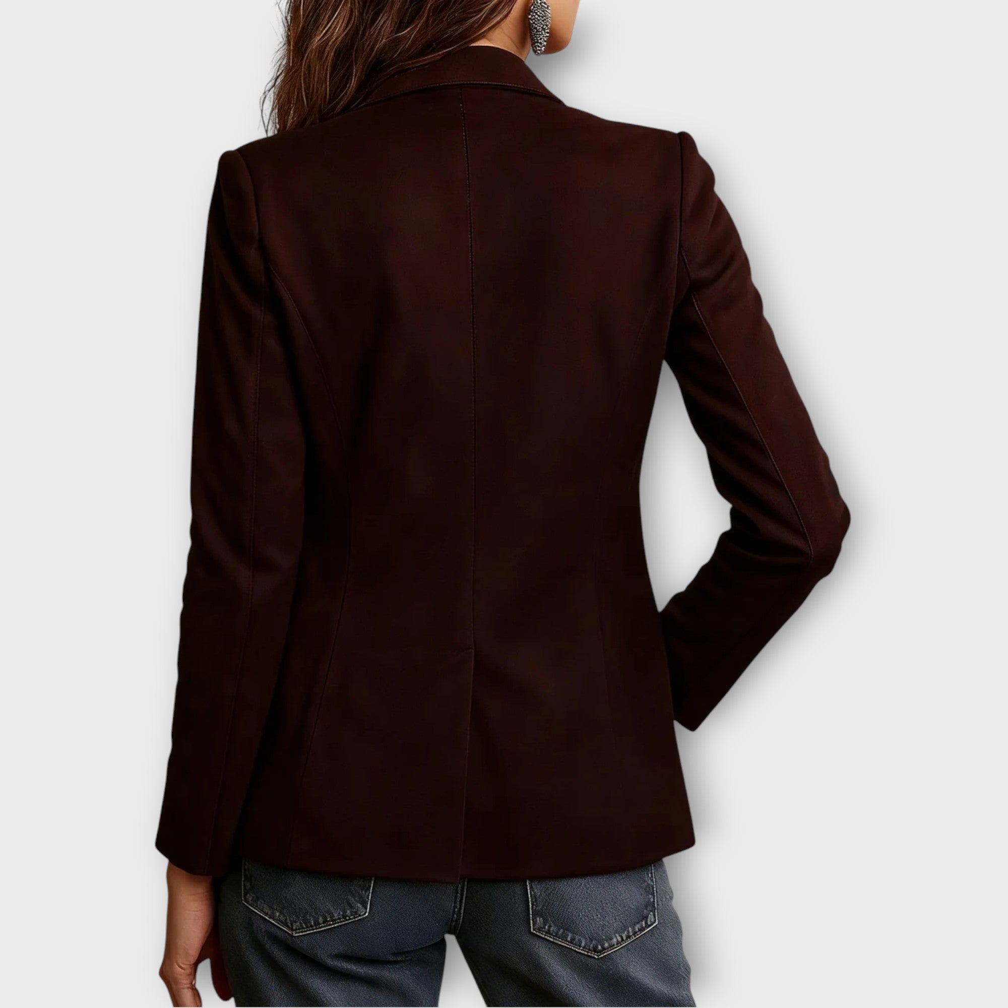 Blazer femme cintré en suède à boutonnage et poches devant, coupe structurée 5