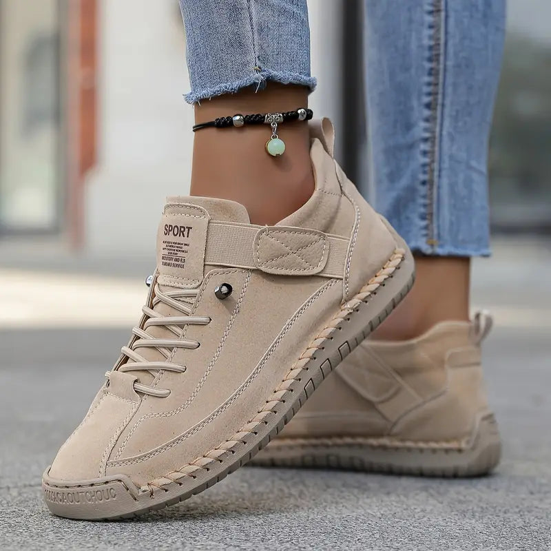 Baskets femme à enfiler sans lacets au style sportif pour un usage quotidien en ville 3