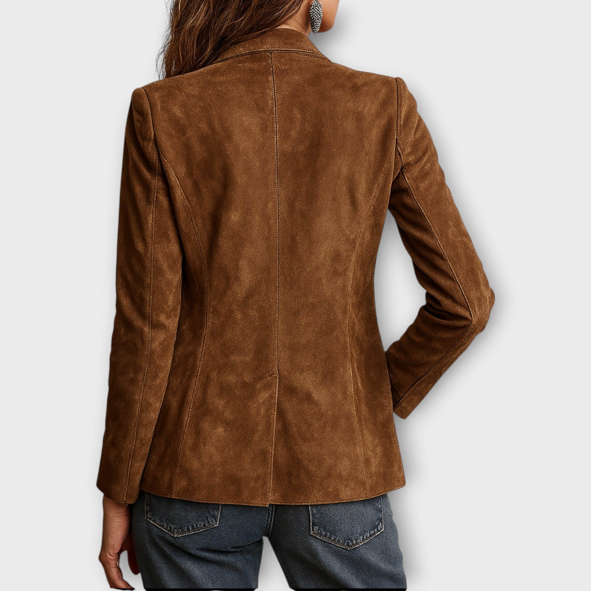 Blazer femme cintré en suède à boutonnage et poches devant, coupe structurée 3