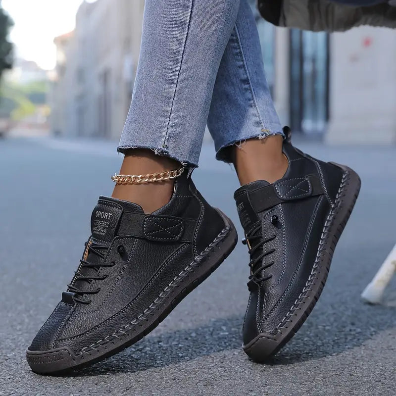 Baskets femme à enfiler sans lacets au style sportif pour un usage quotidien en ville 1