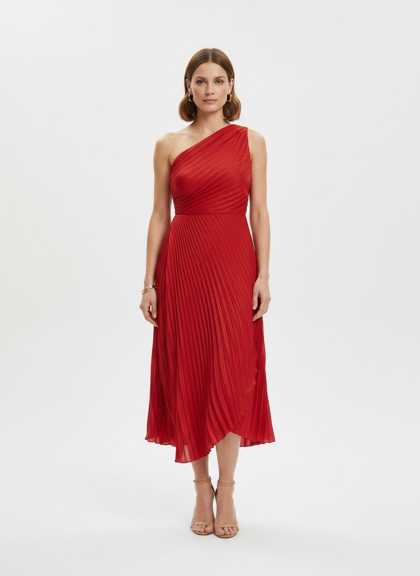 Full body view of the model wearing Robe midi asymétrique à une épaule et plis femme