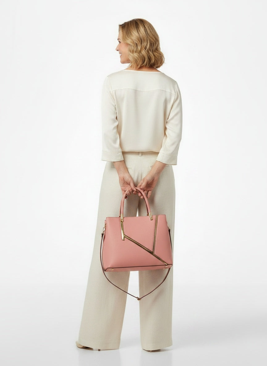 Back pose of the model wearing Ensemble de sacs à main deux pièces avec pochette femme