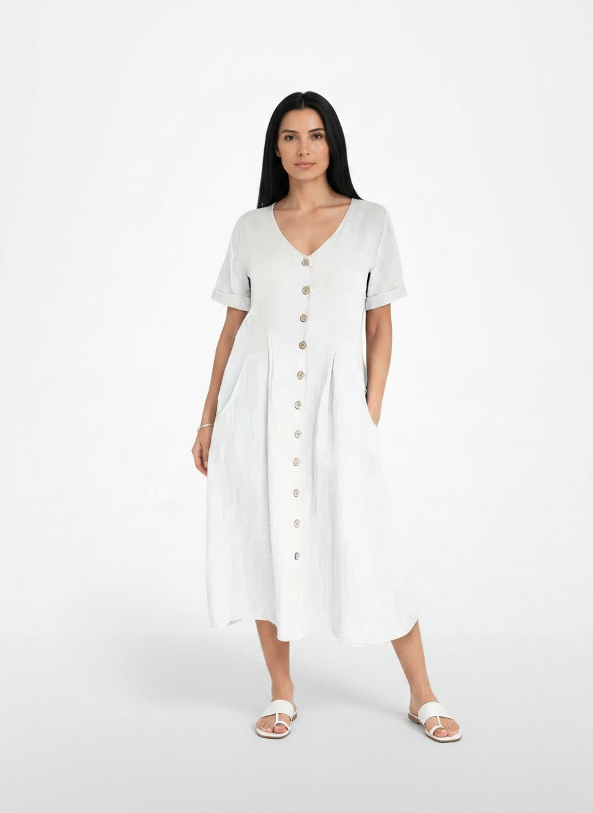 Full body view of the model wearing Robe midi légère à coupe ample femme